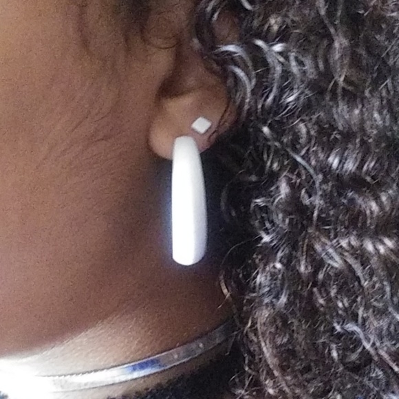 Hoop Earrings - Picture 4 of 6